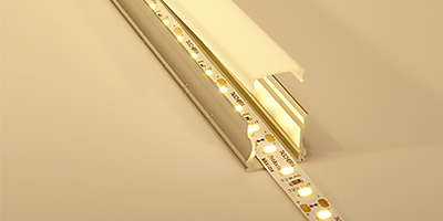 fita de led slim pix 2835 ip20 12v com 5 metros m4