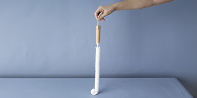 escova de bambu oikos flexivel para limpeza de jarras off white m2