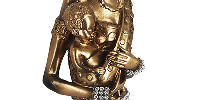 figura decorativa mulher africana com bebe de resina bravadecor m2